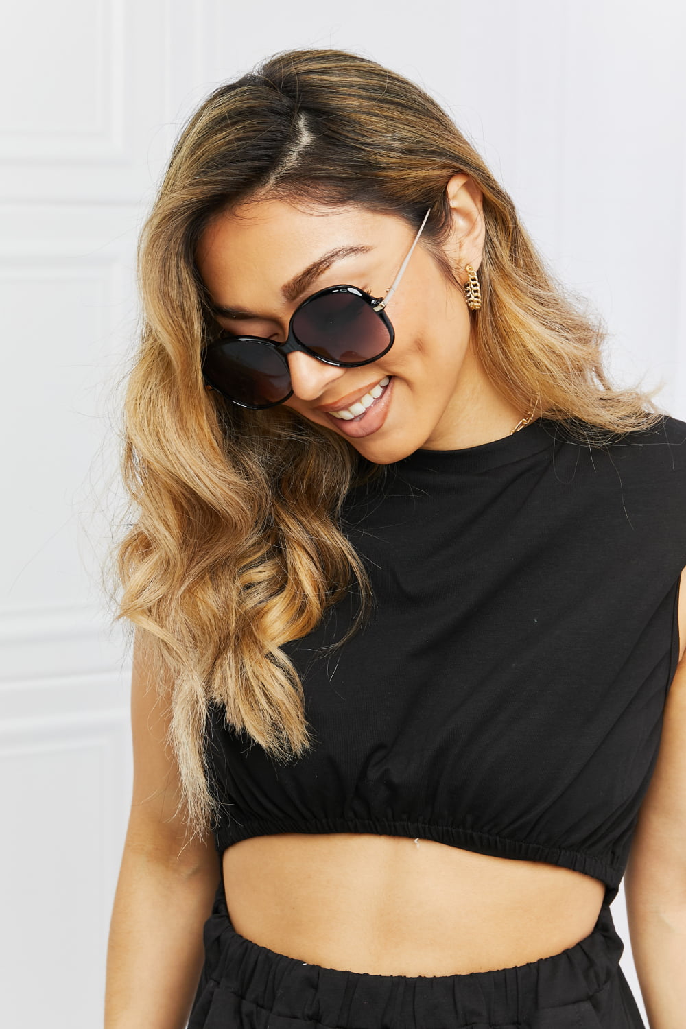 Gradient round oversized sunglasses for women, offering effective UV400 sun protection eyewear.