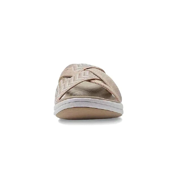 Women's comfort footwear: CloudWalk orthopedic sandals with arch support for foot pain relief and healthy walking.