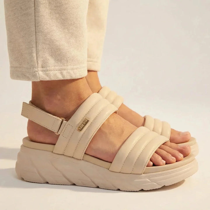 Women's casual orthopedic sandals with arch support for pain relief & comfort.