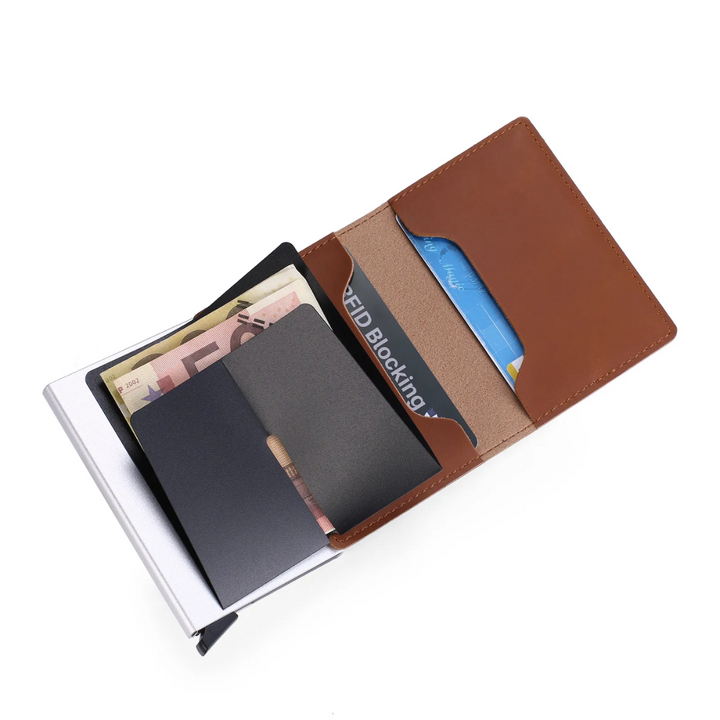 Men's durable aluminum minimalist wallet, featuring an effective money clip.