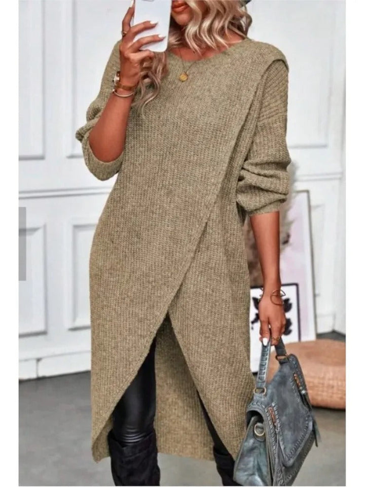 Stylish women's asymmetrical tunic, long sleeve, soft knit, perfect for fall/winter comfort.