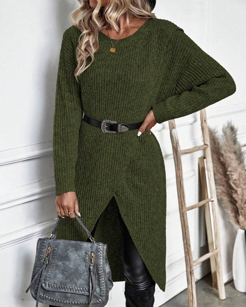 Women's modern asymmetrical tunic sweater, long sleeve, cozy knit, ideal for winter comfort.