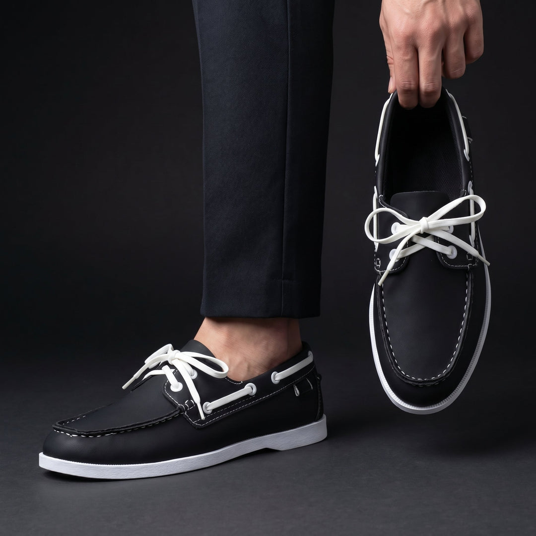Men's relaxed fit two-tone boat shoes, lightweight casual footwear perfect for spring & summer.