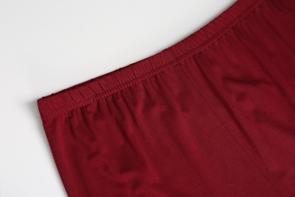 Enhanced stretch plus-size bamboo slim fit leggings, great for women's versatile wear.