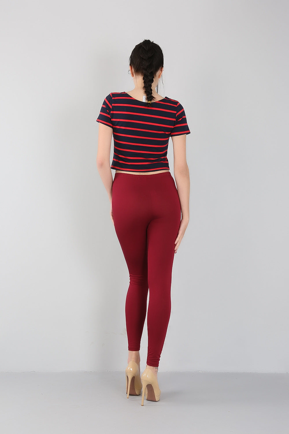 Flattering plus-size slim fit leggings made from breathable bamboo for women.
