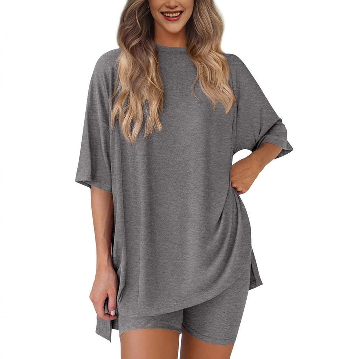 Women's versatile two-piece lounge set. Oversized tee & shorts for ultimate relaxation & casual style.