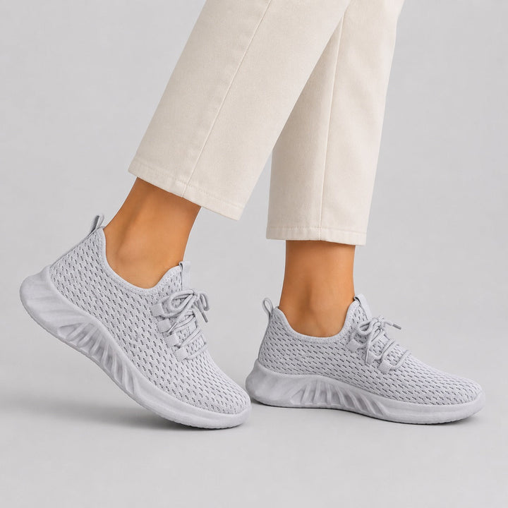Flexible women's flat shoes, ensuring comfort for daily wear.