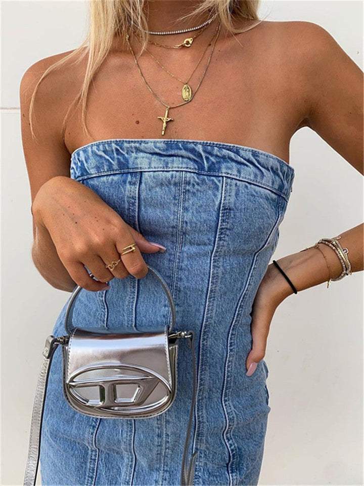 Casual yet chic strapless denim dress, front zip detail, comfortable fit.