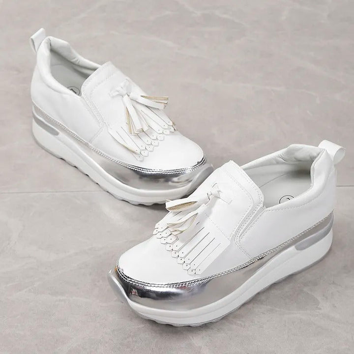 Timeless breathable women's shoes for versatile everyday wear and ultimate comfort.