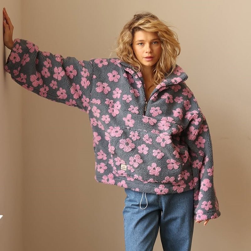 Comfortable women's oversized floral teddy fleece sweater, a cozy casual half-zip for autumn/winter.