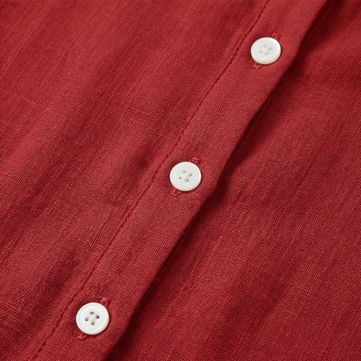 Casual chic Peter Pan collar top for women, ideal for summer outfits.