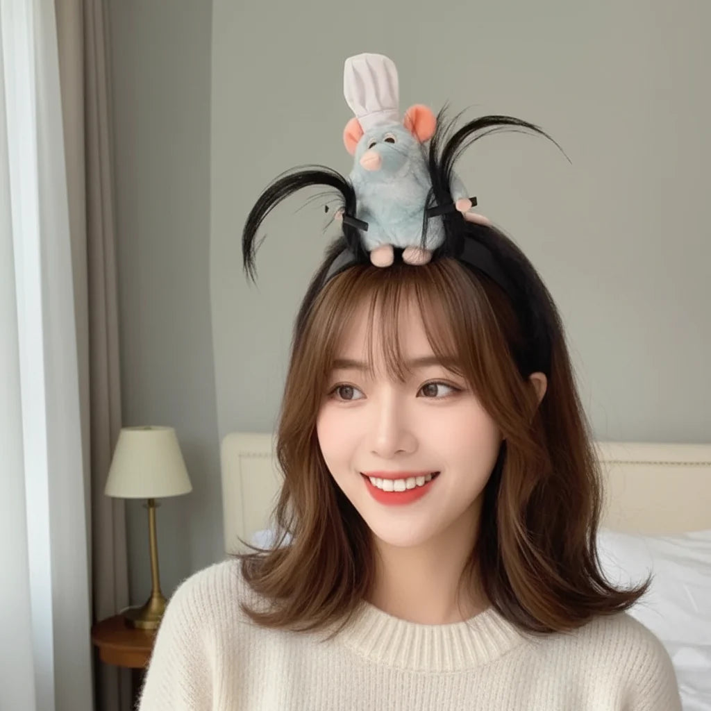 Cute unisex cartoon plush headband, perfect for anime cosplay, parties & playful dress-up. One size fits all.