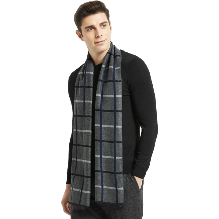 Warm & soft men's cashmere scarf, a versatile luxury accessory for cold weather.