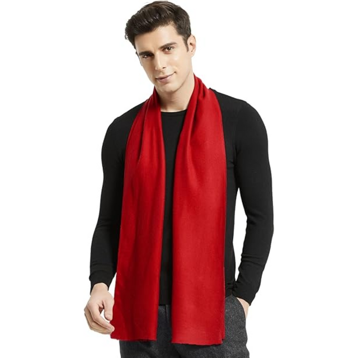 Stylish men's winter scarf in luxurious cashmere, a versatile cold weather essential.