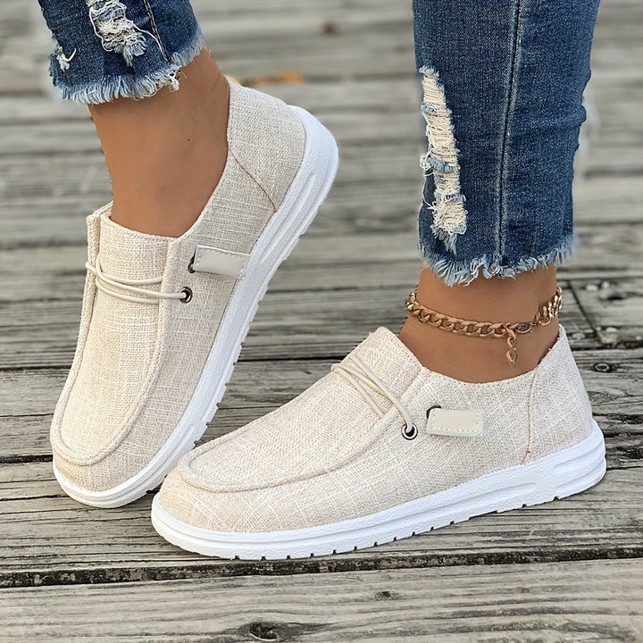 Comfortable women's orthopedic slip-on sneakers for casual wear, low top & easy to put on.