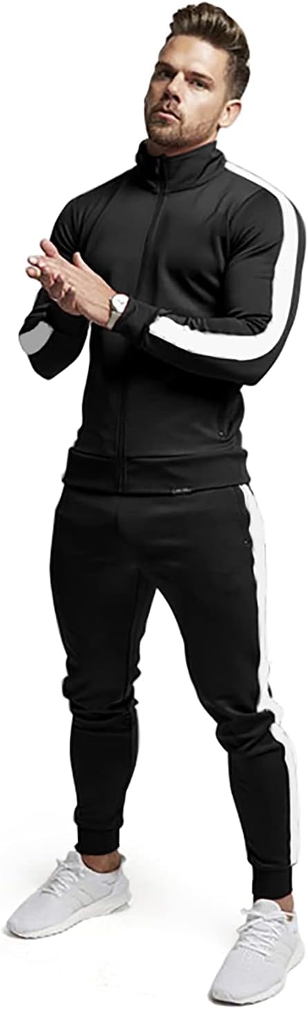 Comfortable men's casual outfit, Logan tracksuit, perfect for daily active lifestyle.