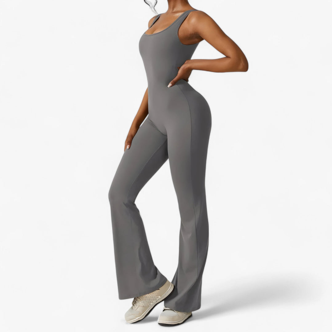 Everyday Amélie women's jumpsuit, a casual chic essential for all-day comfort.