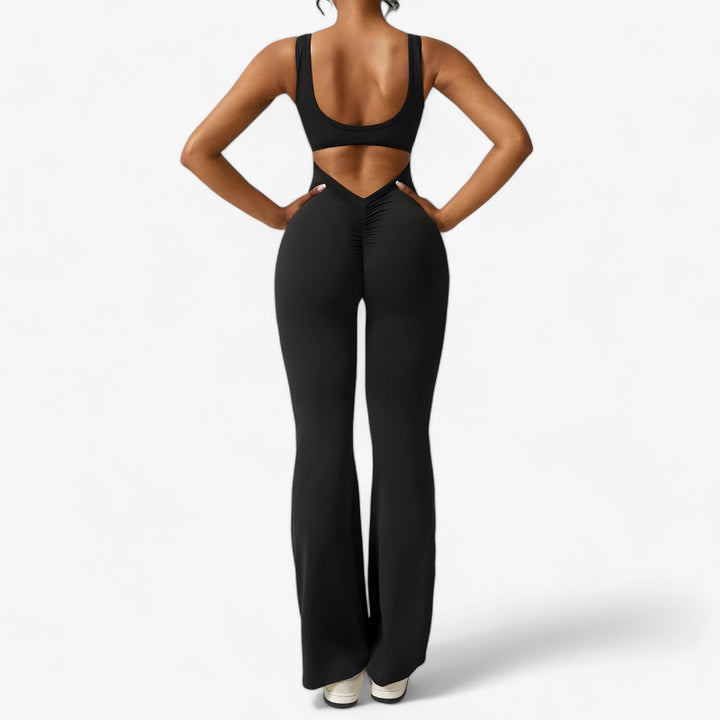 Comfortable Amélie women's jumpsuit, perfect for versatile everyday wear & casual chic style.