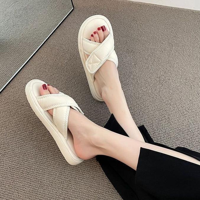 Orthopedic women's sandals, wide fit, offering comfortable bunion correction & support.