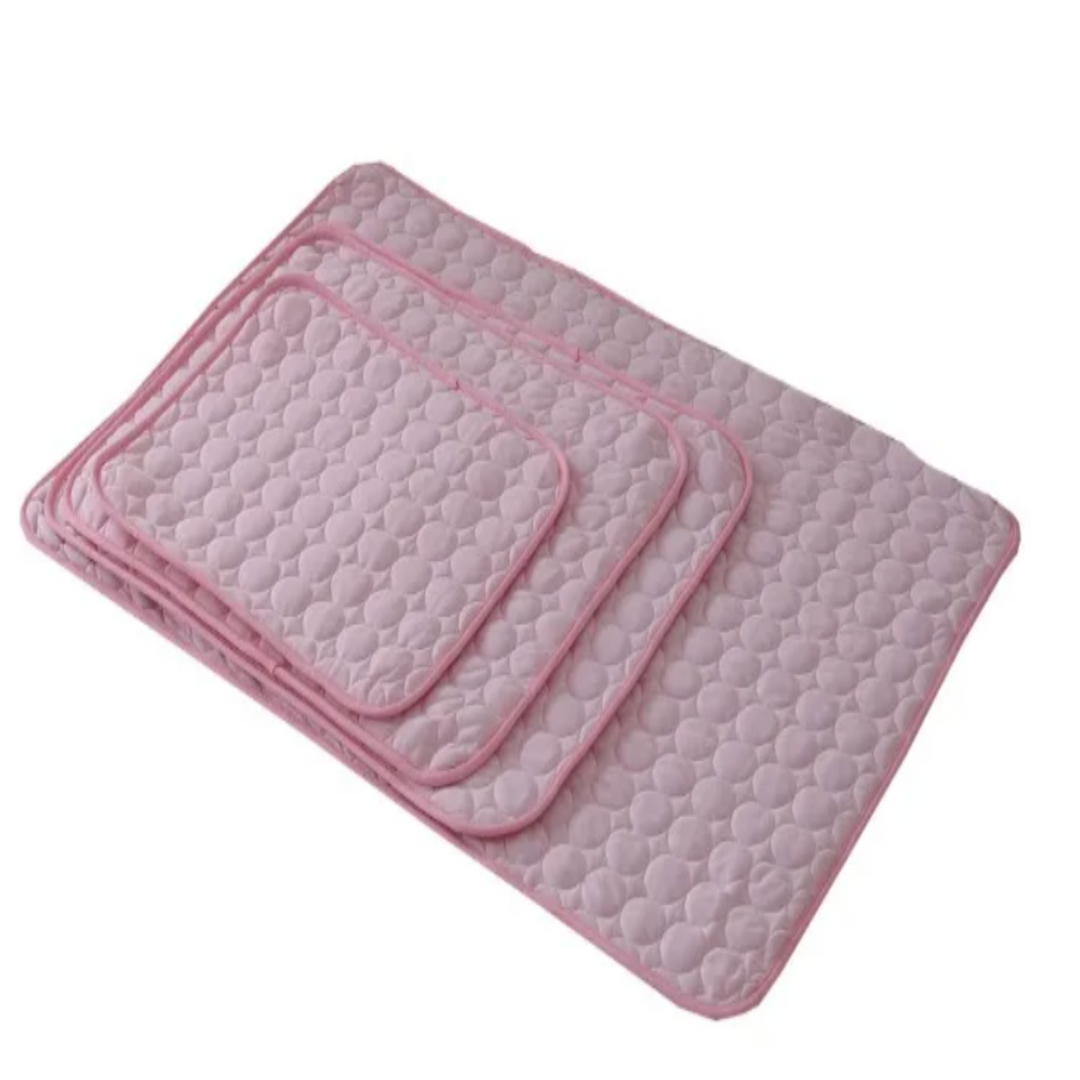 Portable self-chilling dog & cat cooling pad. Offers quick heat relief, perfect for summer travel or home use.