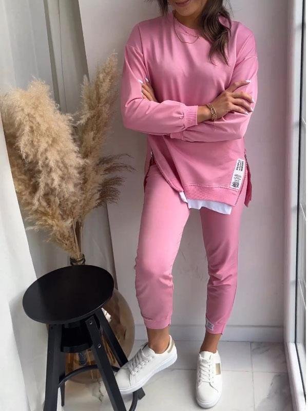 Relaxed fit long-sleeve top from women's loungewear set, cozy casual wear.