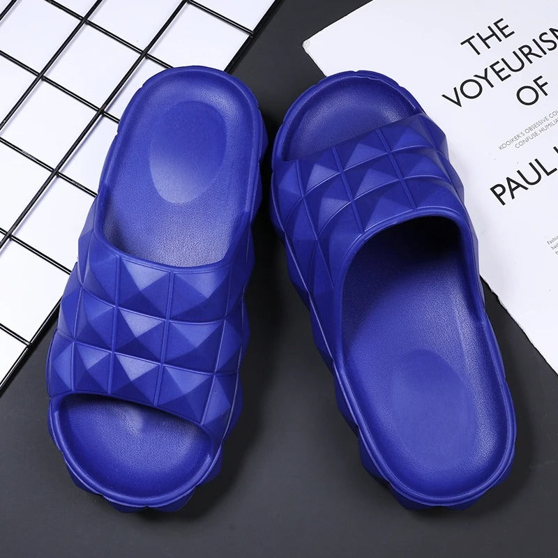 Stylish men's geometric pool sandals, ideal for casual wear & comfort.