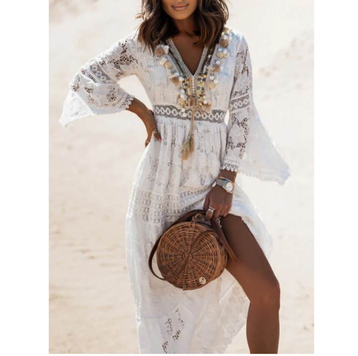 Women's flattering elegant summer dress, stylish and comfortable for your next vacation.