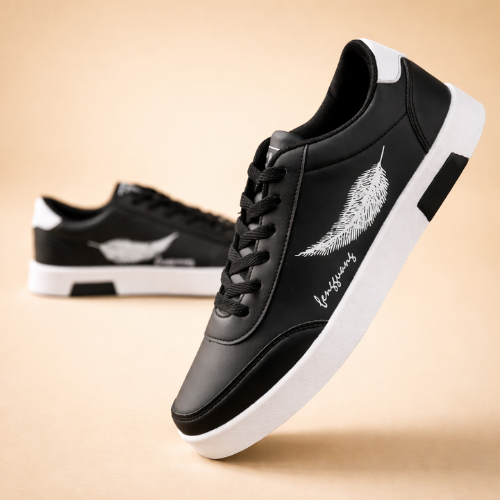 Everyday men's casual low-top footwear, offering comfort and a timeless classic look.