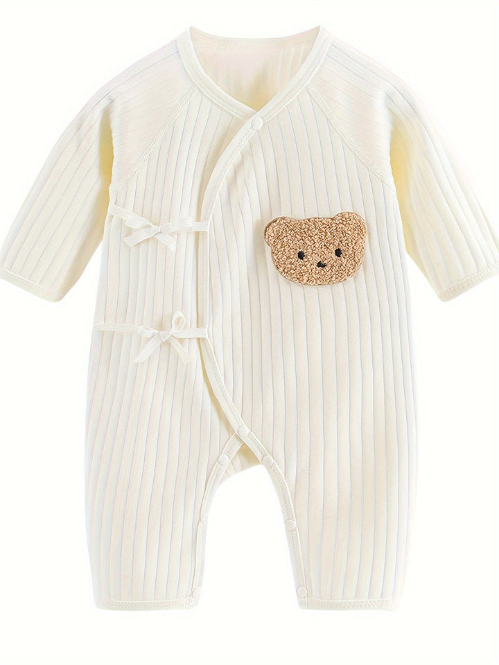 Cute unisex baby long-sleeved romper with adorable bear print. Comfortable infant bodysuit, perfect for everyday wear.
