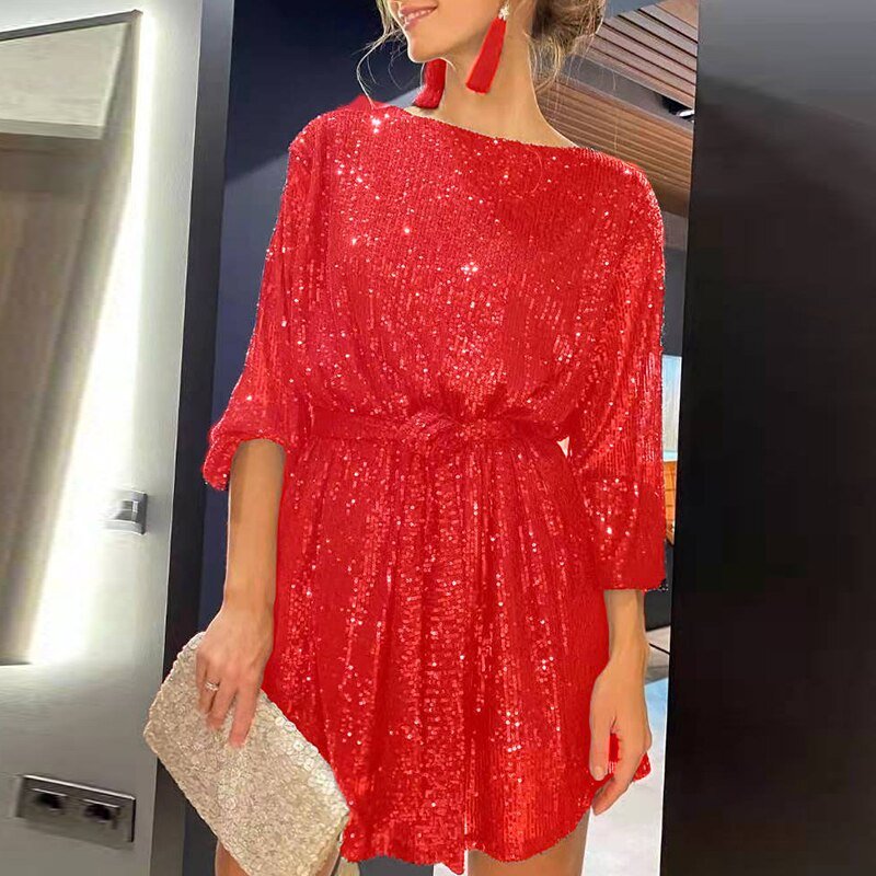 Versatile women's flowy loose fit dress. Offers comfort & elegance, suitable for parties or evening wear.