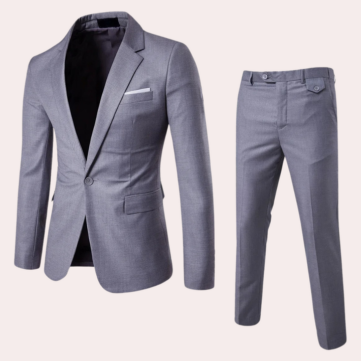 Comfortable men's formal suit set, ideal for office wear, business meetings, or stylish wedding guest attire.