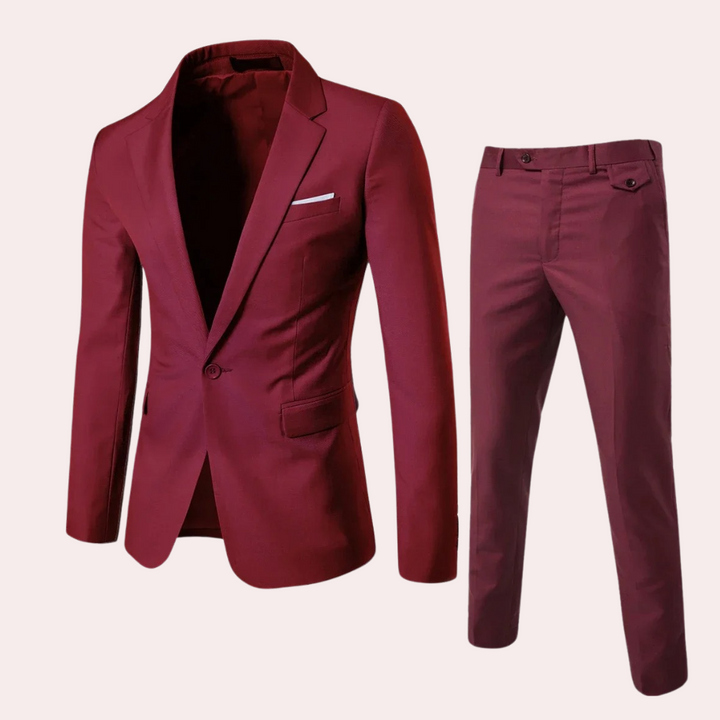 Thomas men's elegant suit for formal wear. Comfortable, stylish business attire, perfect for weddings & special events.