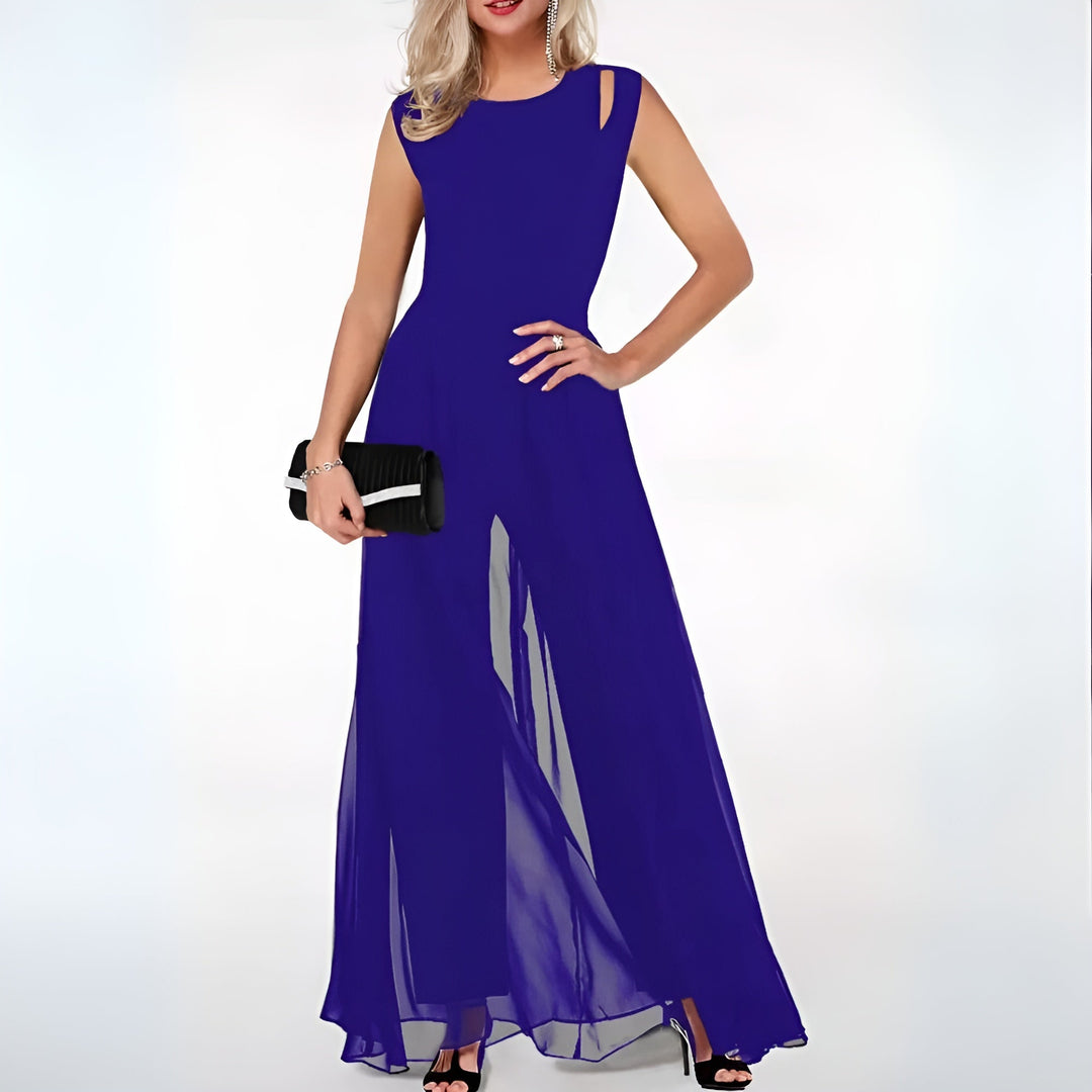 Chic women's jumpsuit, sleeveless with elegant wide flared legs, suitable for both formal and casual chic events.