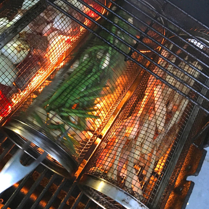 Stainless steel barbecue tool: rotating grill basket ensures even cooking & prevents food from falling.