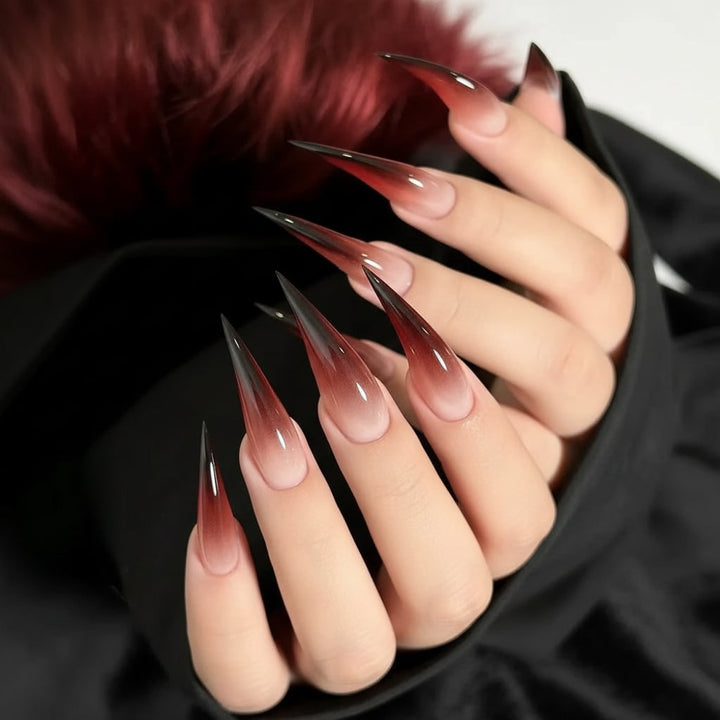 Halloween spooky press-on nails for women, reusable & easy to apply, ideal for costume parties & festive events.