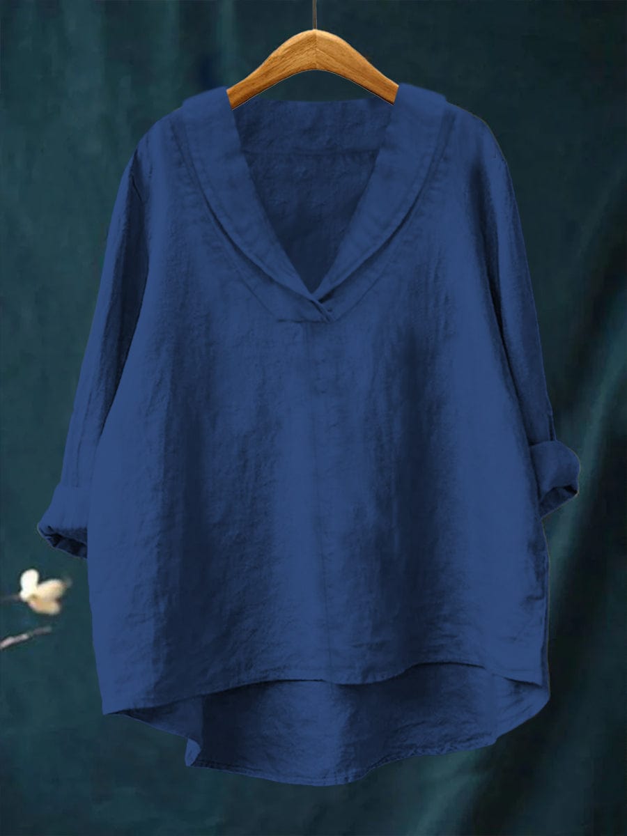 Stylish women's V-neck blouse, relaxed fit, long sleeves. Versatile for everyday casual or spring/autumn.