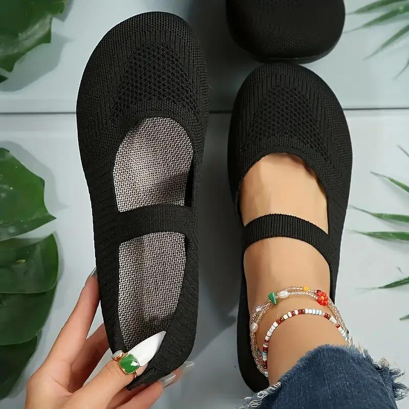 Slip-on Mary Jane flats for women, offering effortless everyday comfort and versatile style.