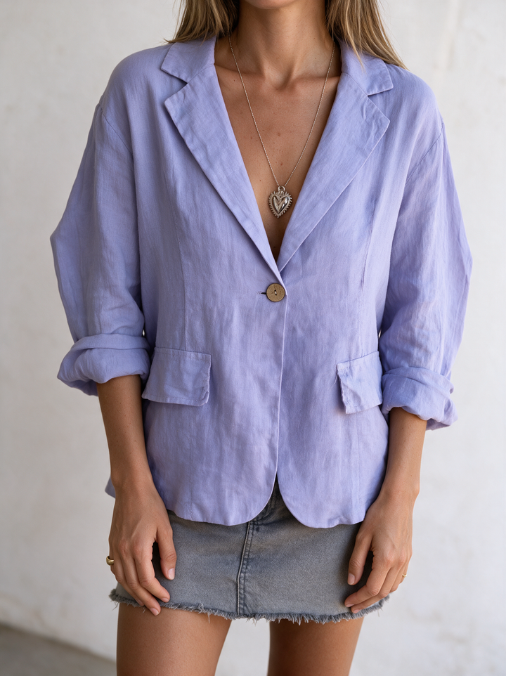 Women's minimalist blazer, chic & versatile for layering. Perfect for office or casual wear.