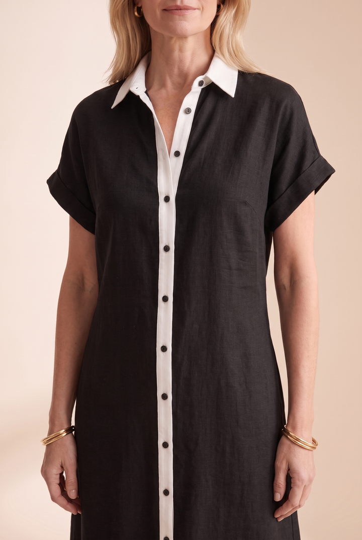 Comfortable button-front maxi dress for women, perfect for relaxed summer days and vacation wear.