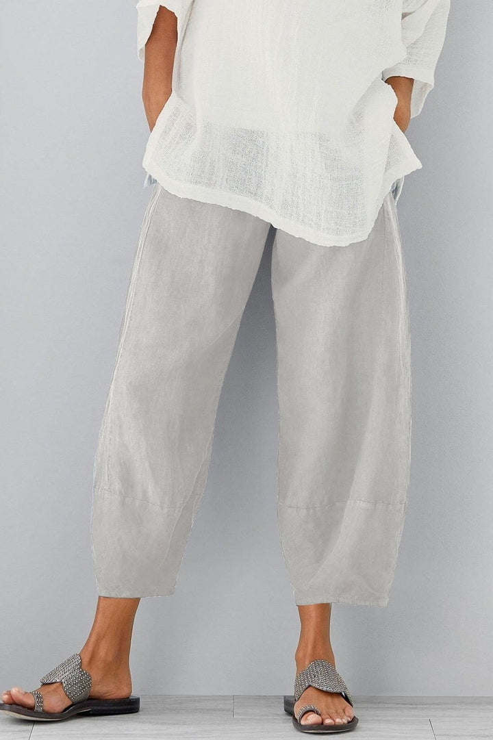 Comfortable women's wide leg cropped pants, loose fit with an elastic waist, perfect for casual spring & summer days.