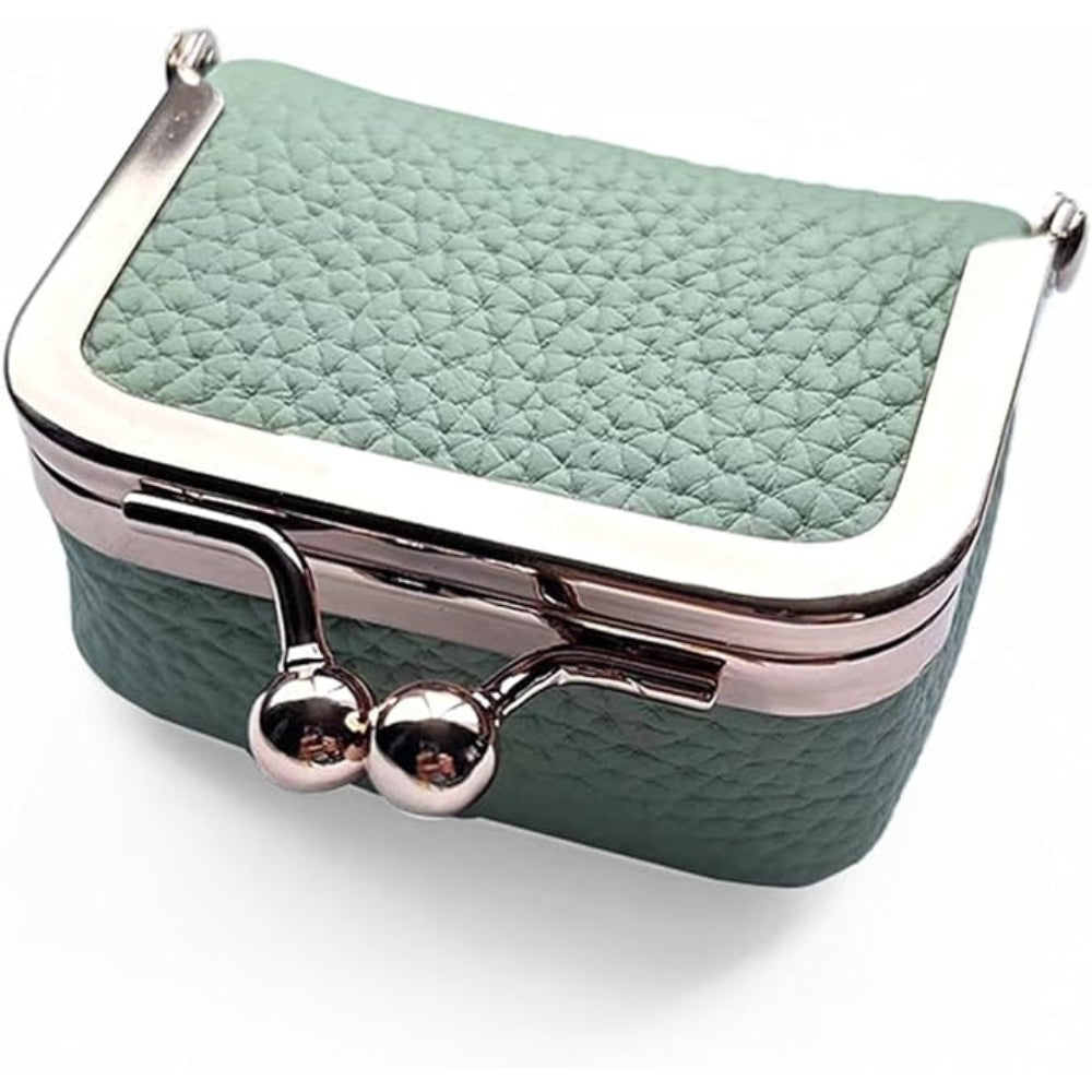Elegant portable jewelry storage box for women, secure travel case for rings, earrings, and necklaces.