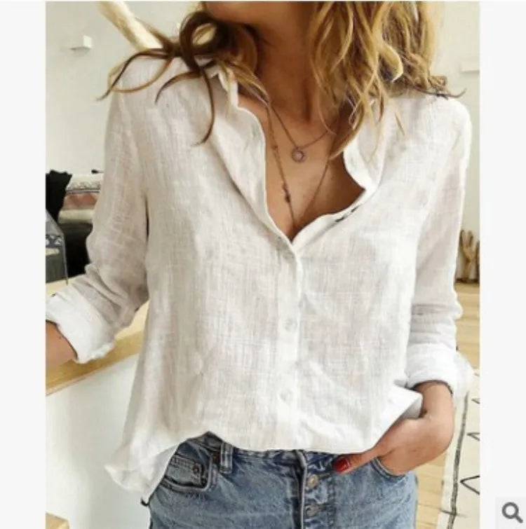 Easy care women's blouse with delightful bird print. Long sleeve, suitable for workwear.