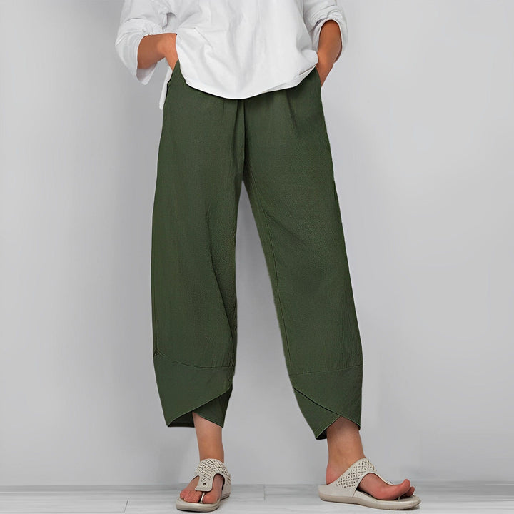 Green women's wide leg cropped pants featuring a relaxed fit, ideal for breathable casual summer fashion.
