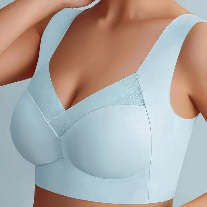 Get ultimate comfort & enhanced support with this women's seamless push-up bra. Invisible fit & smooth silhouette guaranteed.