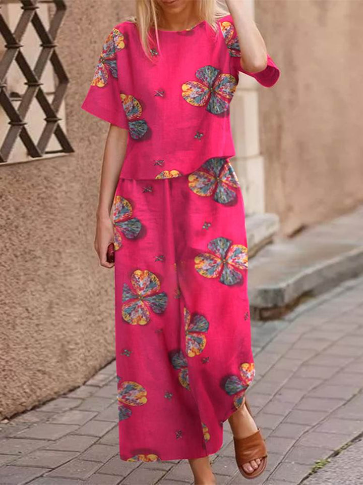 Stylish women's two-piece summer outfit. Lightweight cotton set with a flattering fit for warm weather.