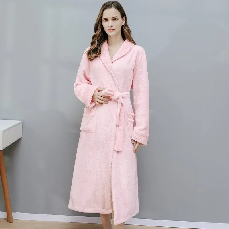 Women's Lisanne Bliss Bathrobe, soft & cozy loungewear robe for ultimate comfort.