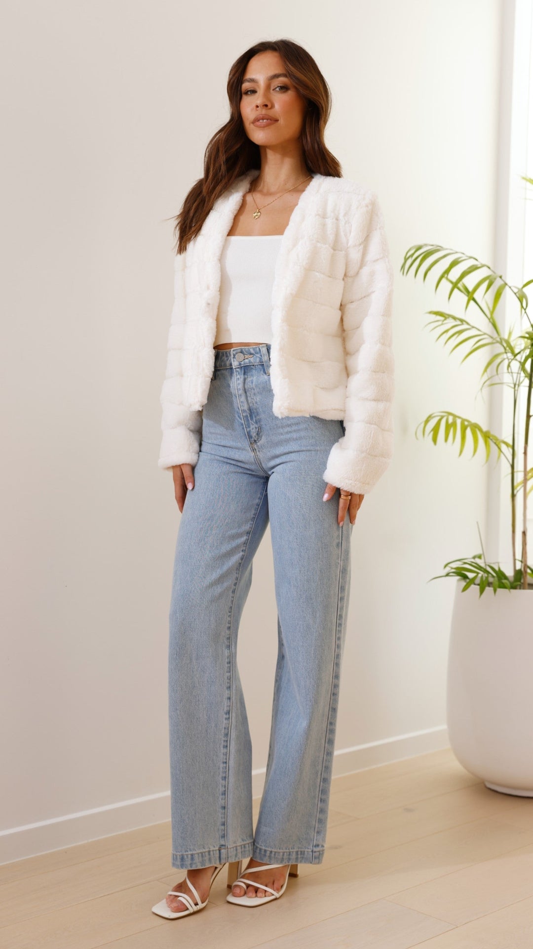 Cozy Veloura Luxe Crop Jacket, women's stylish winter fashion essential.