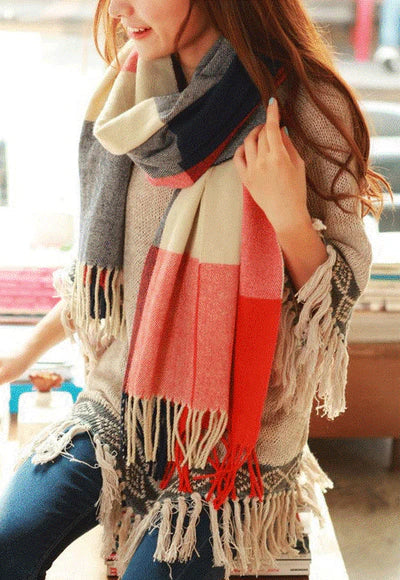Women's warm cashmere plaid scarf with an elegant check design, a perfect gift.