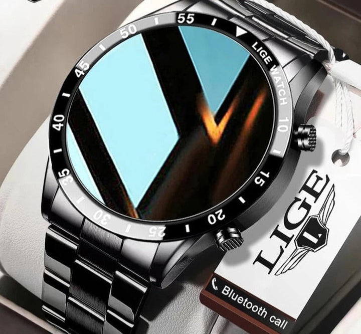 Unisex Luxury 4G Smartwatch with vibrant touchscreen display and advanced health monitoring features.