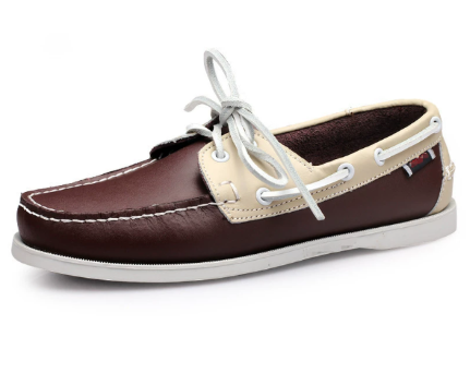 Classic men's slip-on boat shoes for casual comfort. Versatile brown loafers for everyday style.